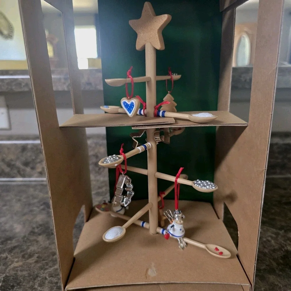 Hallmark Kitchen Angels Spoon Tree w/‎ 9 Mini Christmas Ornaments Keepsake 2003